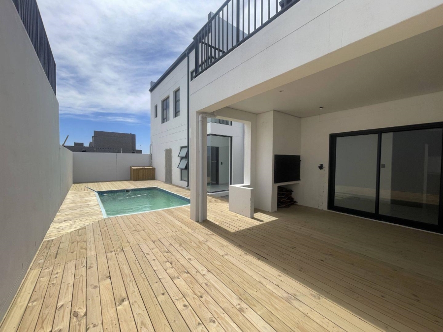 4 Bedroom Property for Sale in Sandown Western Cape